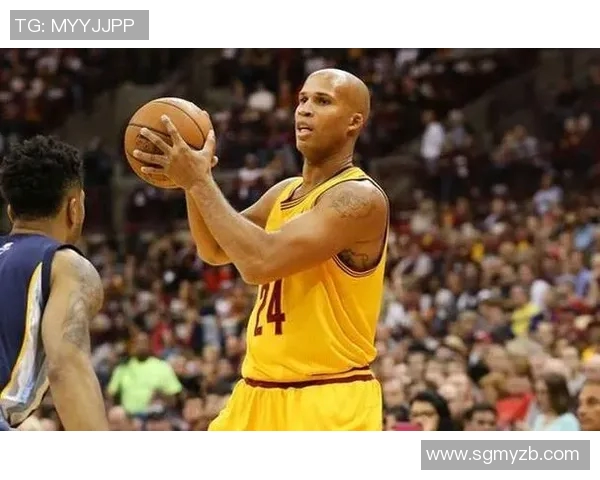 骑士队战绩不佳，球队老将面临调整：重振旗鼓的关键时刻